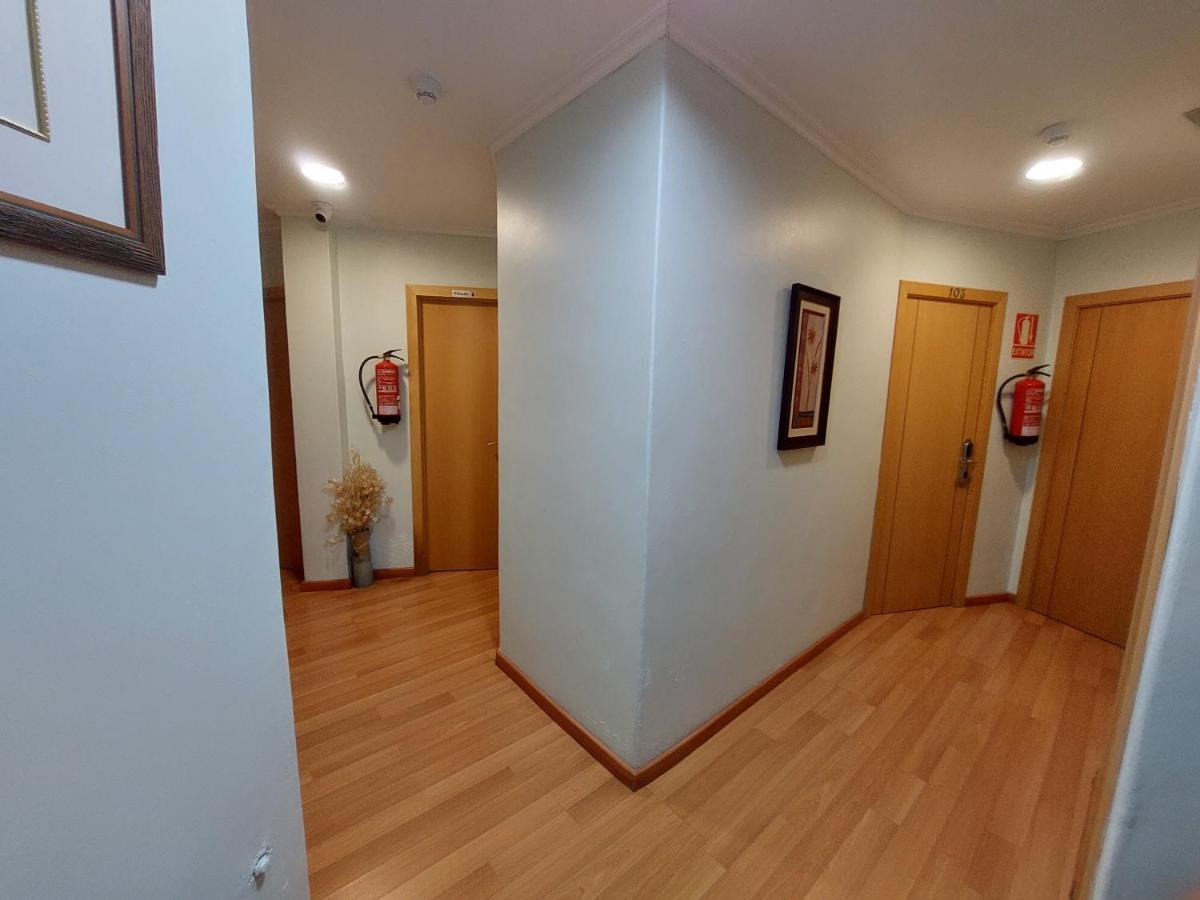 Hotel Chipen Виго Экстерьер фото