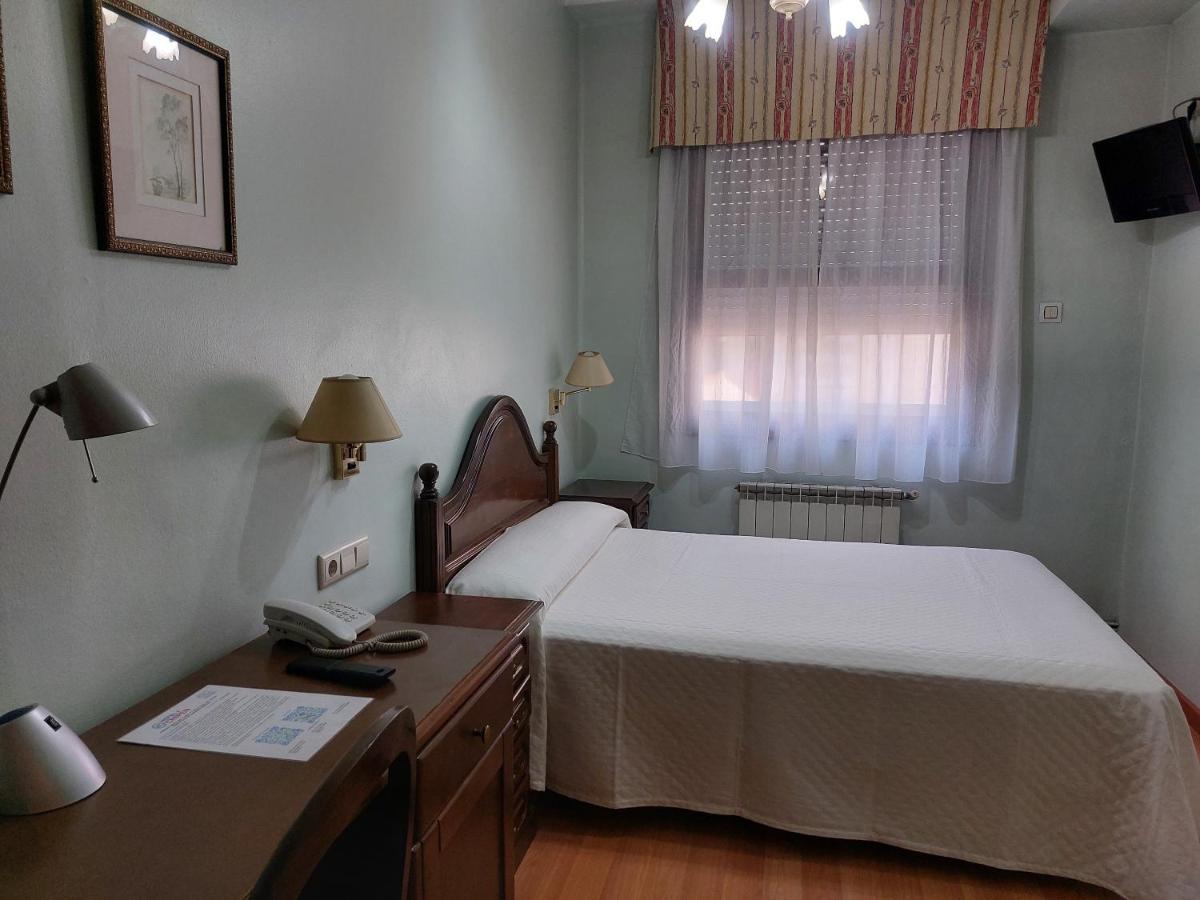 Hotel Chipen Виго Экстерьер фото